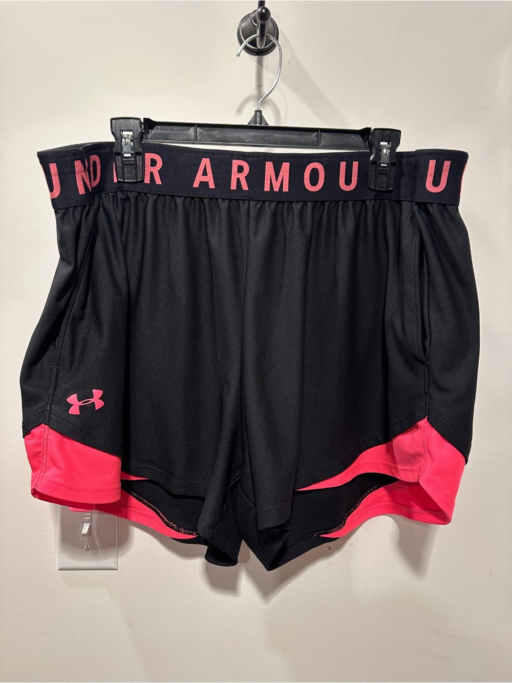 Under Armour Black & Neon Crimson Pink Women's Athletic Shorts 2X